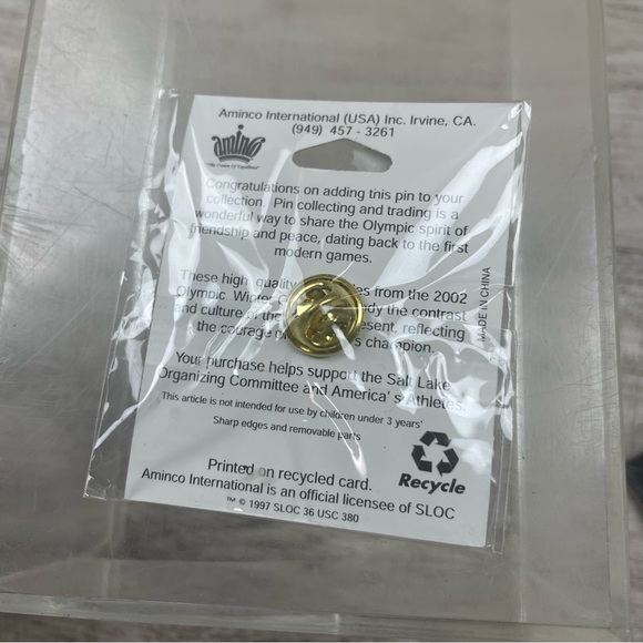 New 2002 Salt Lake Winter Olympics Aminco Pin Y2K NOS Square - Picture 3 of 3